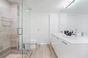 1300 Brickell Bay Dr, Miami, FL 33131 - Photo 11