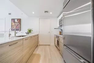 1300 Brickell Bay Dr, Miami, FL 33131 - Photo 5