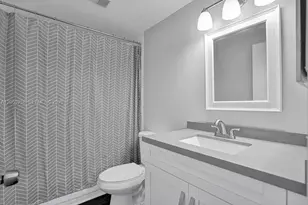 5084 S University Dr, Davie, FL 33328 - Photo 13