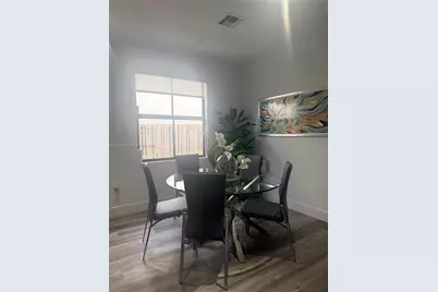 10057 NW 88th Ter, Doral, FL 33178 - Photo 9