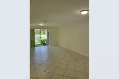2578 SW 82 Av #101, Miramar, FL 33025 - Photo 5