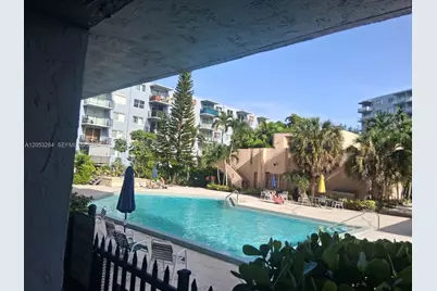 1470 NE 125th Ter #812, North Miami, FL 33161 - Photo 3