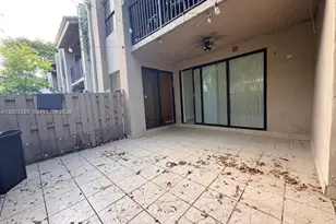 220 W Park Dr, Miami, FL 33172 - Photo 13