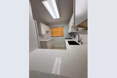 220 W Park Dr #104-3, Miami, FL 33172 - Photo 5