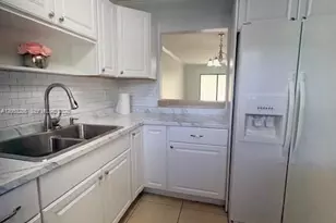 220 W Park Dr, Miami, FL 33172 - Photo 3