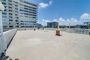 1825 S Ocean Dr, Hallandale Beach, FL 33009 - Photo 19