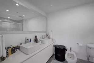 601 NE 36th St, Miami, FL 33137 - Photo 7