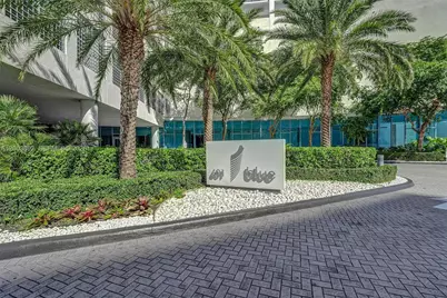 601 NE 36th St #811, Miami, FL 33137 - Photo 35