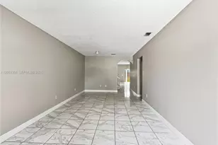 2214 SE 25th Ave, Homestead, FL 33035 - Photo 3