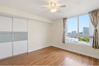 90 SW 3rd St #1409, Miami, FL 33130 - Photo 21