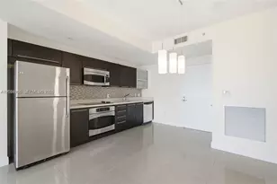 90 SW 3rd St, Miami, FL 33130 - Photo 11