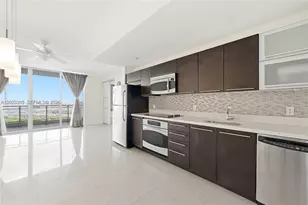 90 SW 3rd St, Miami, FL 33130 - Photo 7