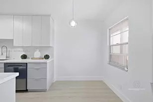 1351 SW 125th Ave, Pembroke Pines, FL 33027 - Photo 5