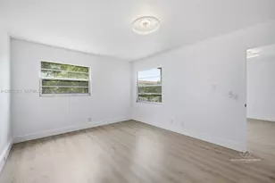 1351 SW 125th Ave, Pembroke Pines, FL 33027 - Photo 19