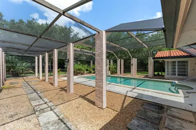 11950 SW 67 Ct, Pinecrest, FL 33156 - Photo 37