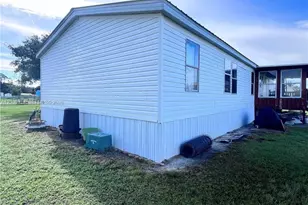3704 Dustin, Labelle, FL 33935 - Photo 5