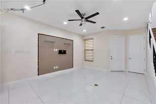 20914 NW 1st Dr, Pembroke Pines, FL 33029 - Photo 17