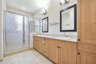 20914 NW 1st Dr, Pembroke Pines, FL 33029 - Photo 5