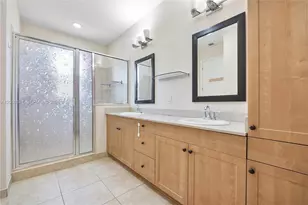 20914 NW 1st Dr, Pembroke Pines, FL 33029 - Photo 5