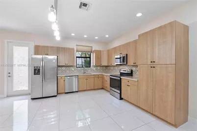 20914 NW 1st Dr, Pembroke Pines, FL 33029 - Photo 11
