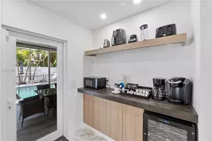 3261 Seaward Dr, Lauderdale by the Sea, FL 33062 - Photo 11