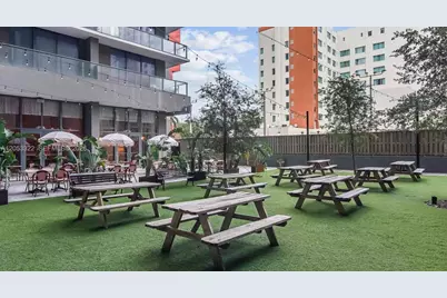230 NE 4th Street #J1, Miami, FL 33132 - Photo 11