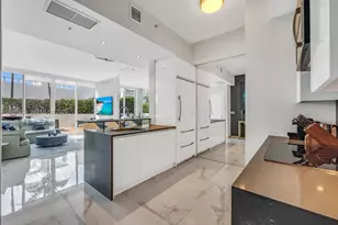 50 South Pointe Dr, Miami Beach, FL 33139 - Photo 3