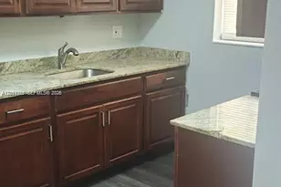161 NW 40th St, Oakland Park, FL 33309 - Photo 23
