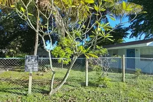 161 NW 40th St, Oakland Park, FL 33309 - Photo 5