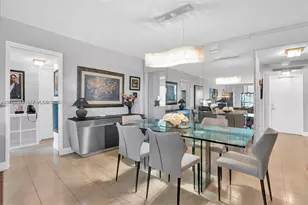 3970 Oaks Clubhouse Dr, Pompano Beach, FL 33069 - Photo 17