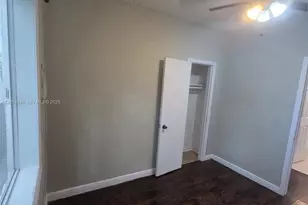 1008 N 18th Ct, Hollywood, FL 33020 - Photo 9