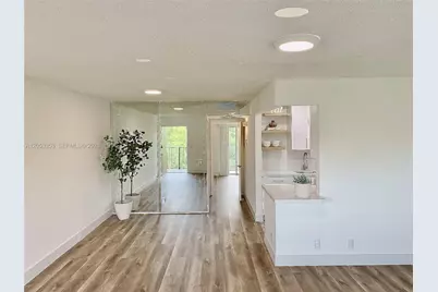 101 SW 132nd Way #413J, Pembroke Pines, FL 33027 - Photo 3