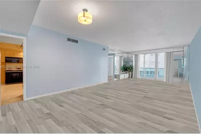 5001 Collins Ave #4E, Miami Beach, FL 33140 - Photo 5