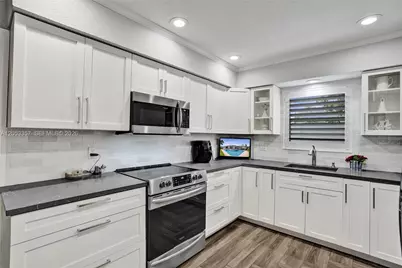 510 SE 5th St, Pompano Beach, FL 33060 - Photo 23