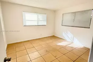 961 NW 45th St, Deerfield Beach, FL 33064 - Photo 13