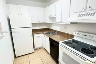 961 NW 45th St, Deerfield Beach, FL 33064 - Photo 3