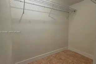 1121 NW 56th St, Miami, FL 33127 - Photo 21