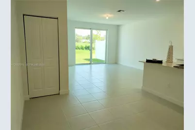 694 SE Lake Falls St, Port Saint Lucie, FL 34984 - Photo 7