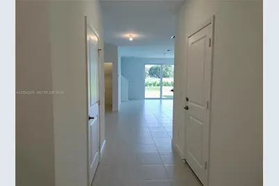 694 SE Lake Falls St, Port Saint Lucie, FL 34984 - Photo 5
