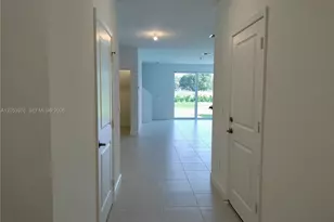 694 SE Lk Fls St, Port Saint Lucie, FL 34984 - Photo 5