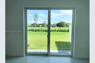 694 SE Lake Falls St, Port Saint Lucie, FL 34984 - Photo 9