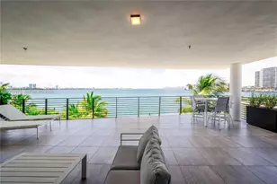 1930 Bay Dr, Miami Beach, FL 33141 - Photo 1