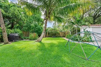 275 NE 94th St, Miami Shores, FL 33138 - Photo 55
