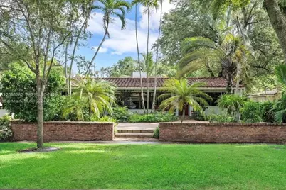 275 NE 94th St, Miami Shores, FL 33138 - Photo 11