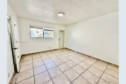 905 SE 13th St #2, Fort Lauderdale, FL 33316 - Photo 11