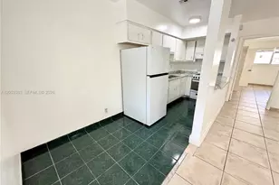 905 SE 13th St, Fort Lauderdale, FL 33316 - Photo 9