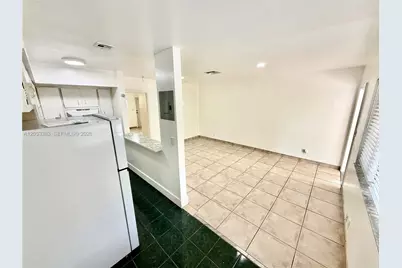 905 SE 13th St #2, Fort Lauderdale, FL 33316 - Photo 5