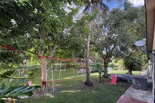 9821 W Elm Ln, Miramar, FL 33025 - Photo 15