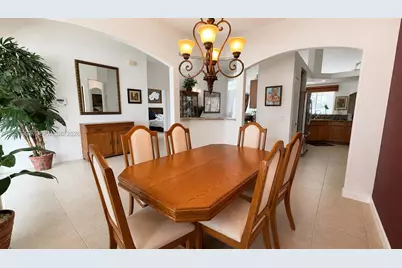 1860 SE Gaskins Cir, Port Saint Lucie, FL 34952 - Photo 3