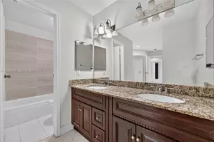 995 Riverside Dr, Coral Springs, FL 33071 - Photo 15